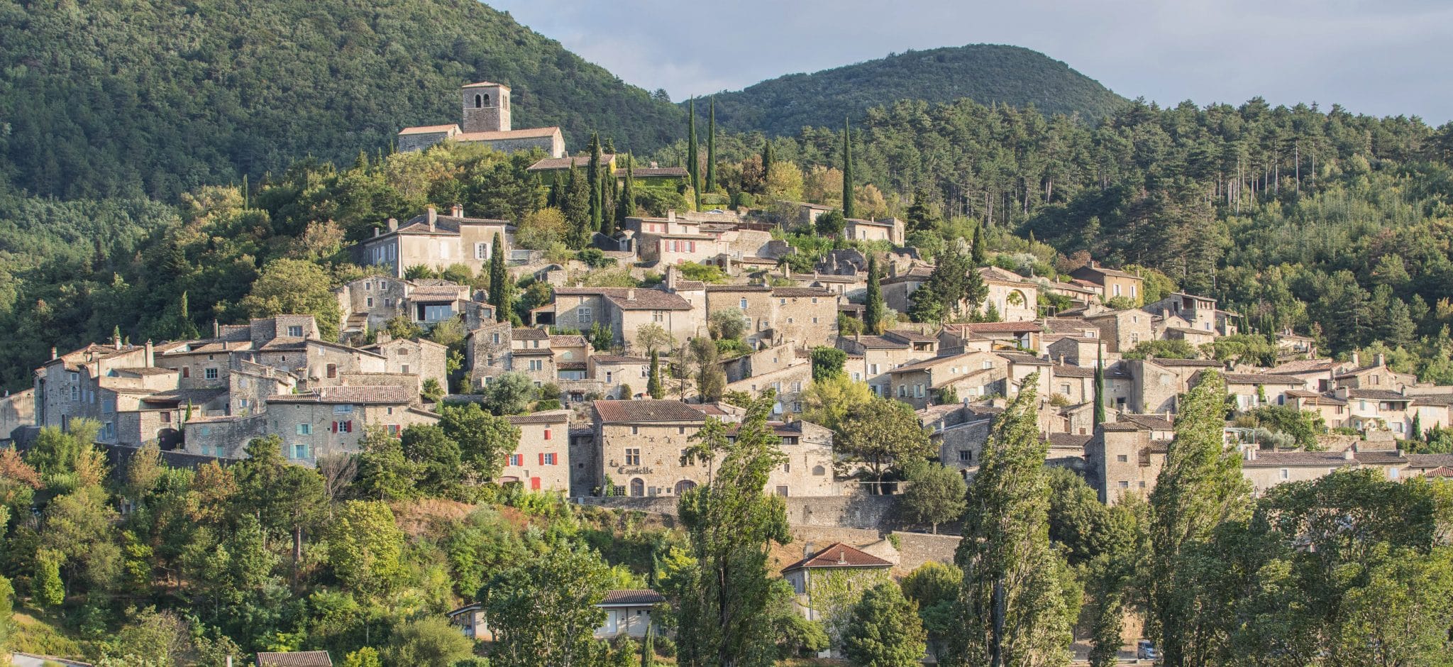 Village de Mirmande dans la Vallée de la Drôme